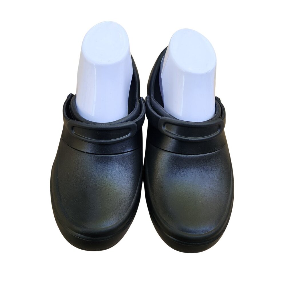 Crocs Women's Slip-Resistant work Clogs, Size‎ 7 - Picture 2 of 9